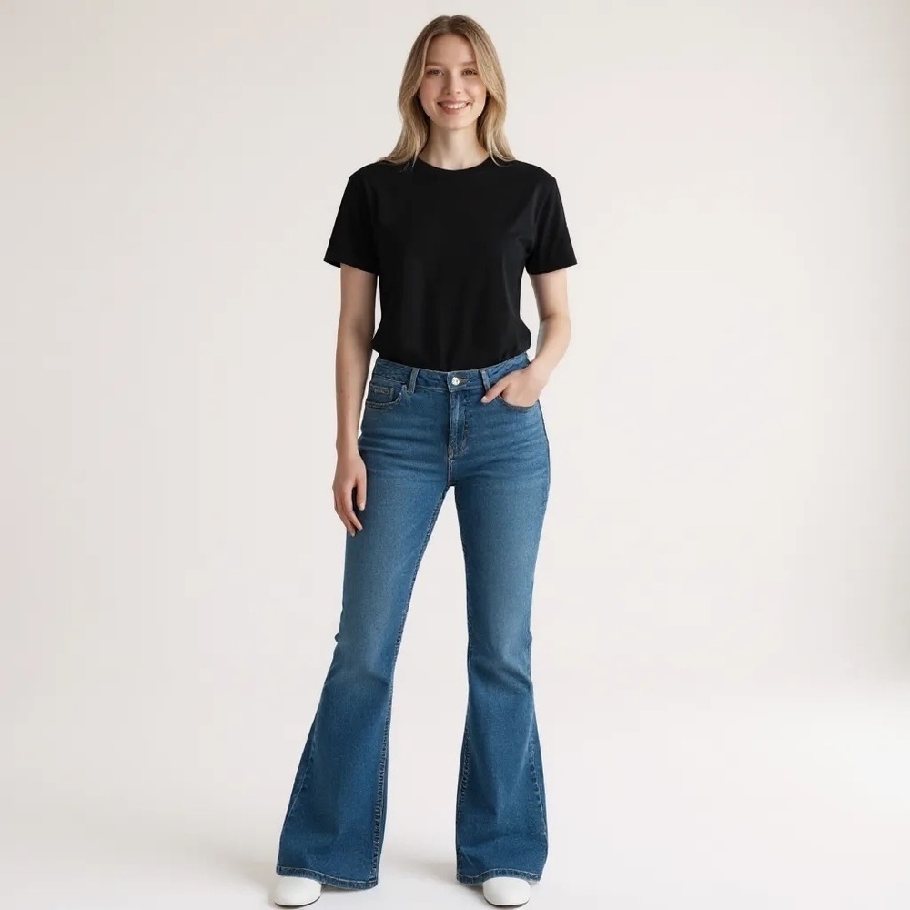 Vintage Y2K Calvin Klein Jeans Light Wash Low Rise Flare Denim Size 9 Fits a 26 - Picture 12 of 12